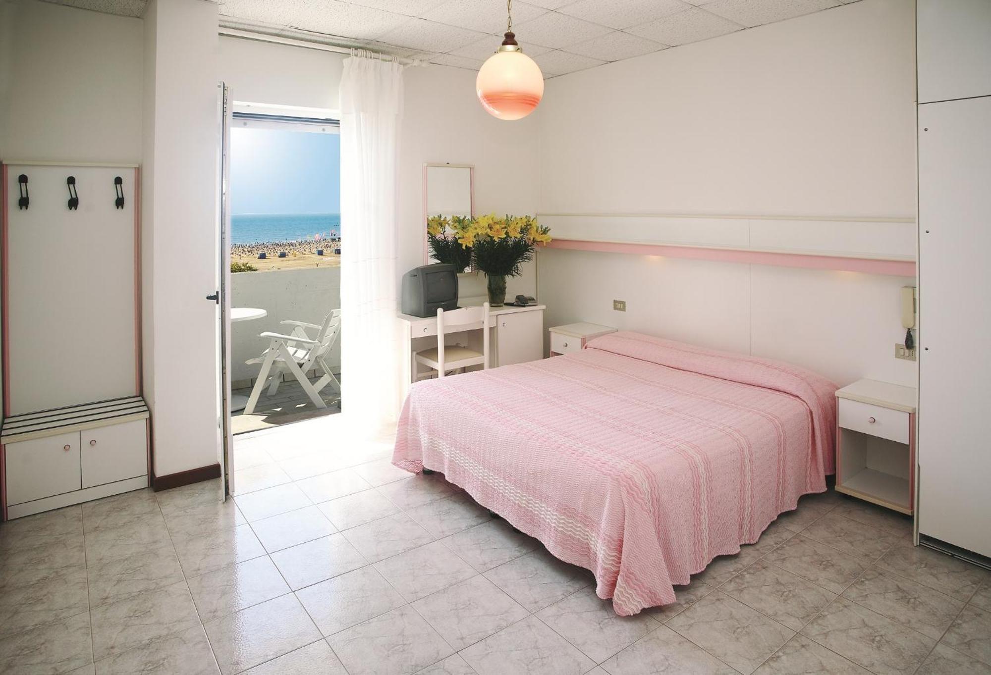 Hotel Mayer Bibione Kültér fotó