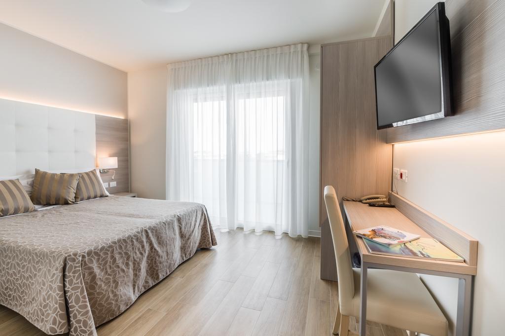 Hotel Mayer Bibione Kültér fotó